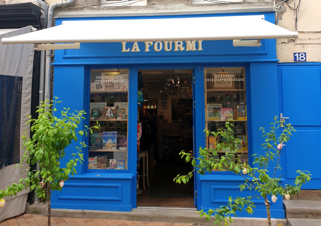 devanture magasin la fourmi granville